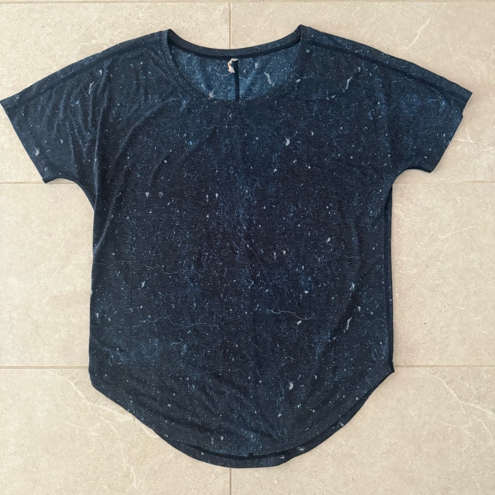 Lucy activewear Galaxy RARE short sleeve Medium outer space universe Shirt top